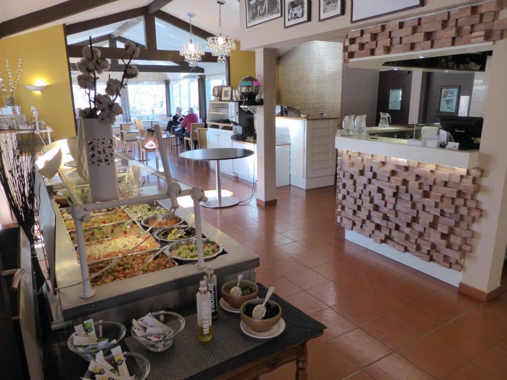 Hotel & Restaurant Heliotel Montferrier-sur-Lez Dış mekan fotoğraf
